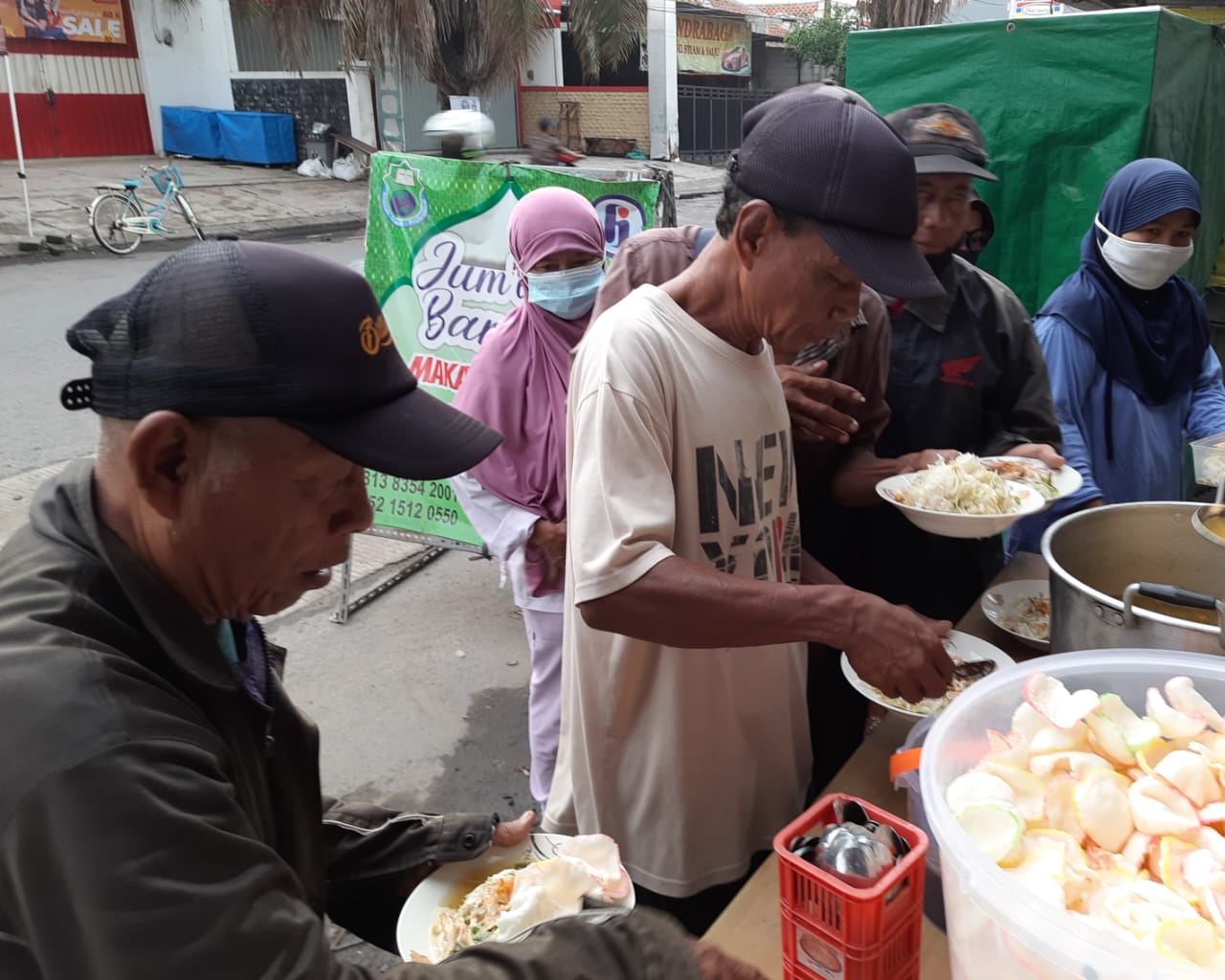 ZAKAT, INFAK DAN SEDEKAH: JALAN MENUJU KEBAHAGIAAN DUNIA AKHIRAT