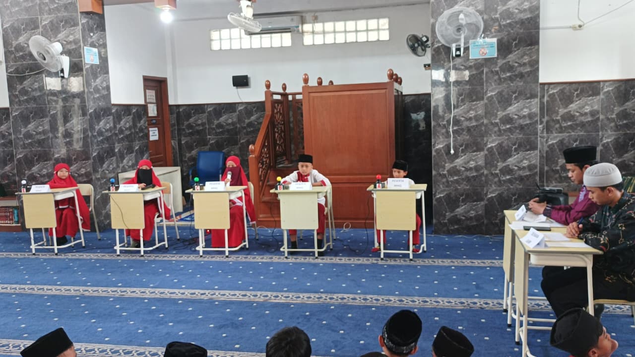 CLASS MEETING SD FIKRUL AKBAR ISLAMIC SCHOLL GABUNGAN KECERIAAN LOMBA DENGAN NILAI PENDIDIKAN ISLAM