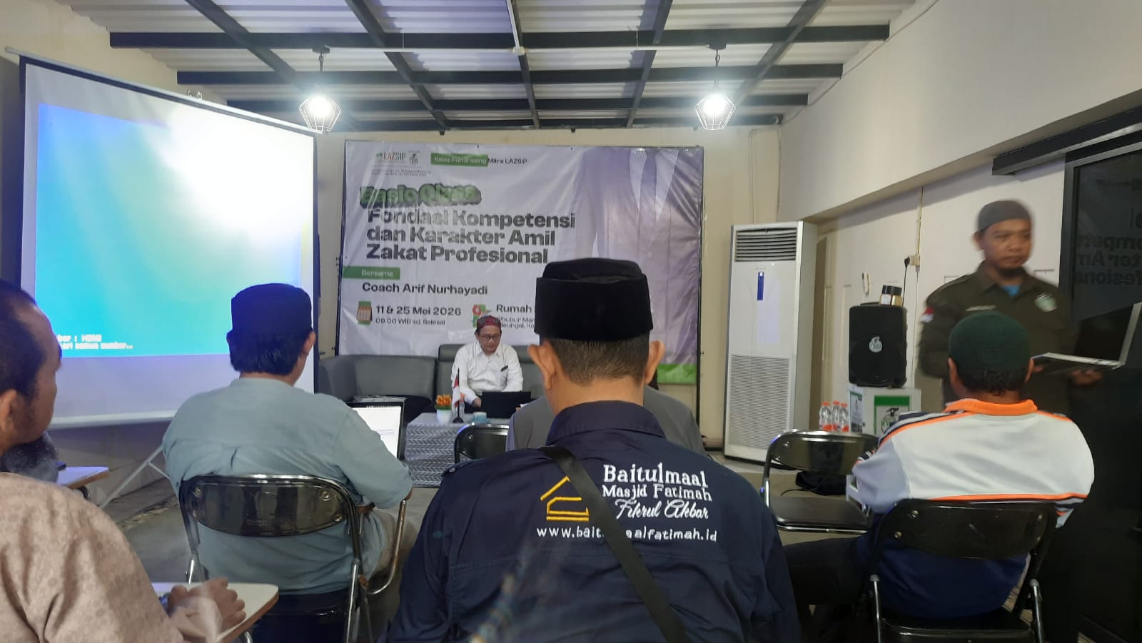 TIM BAITULMAAL MASJID FATIMAH FIKRUL AKBAR IKUT COACHING AMIL LEVEL DASAR
